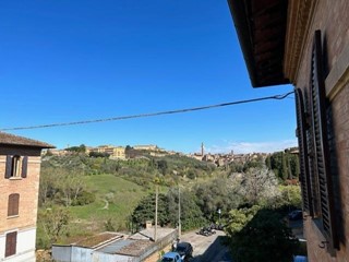 Appartamento in Vendita a Siena, 260'000&euro;, 100 m²