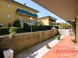 Quadrilocale in Vendita a Capannori, 155'000&euro;, 75 m², arredato