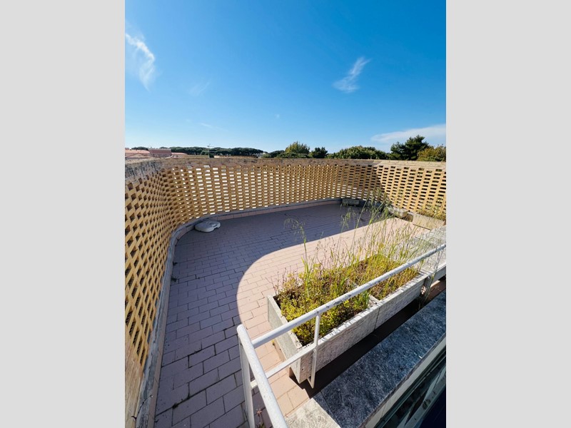 Trilocale in Vendita a Bibbona, zona Marina di Bibbona, 220'000€, 65 m², arredato