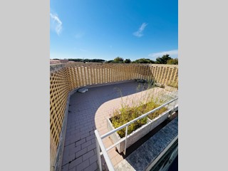 Trilocale in Vendita a Bibbona, zona Marina di Bibbona, 220'000€, 65 m², arredato