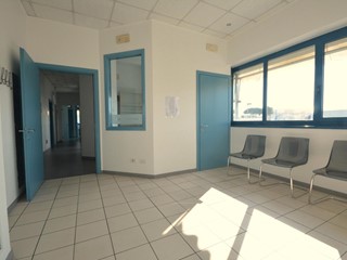 Ufficio in Vendita a Lucca, zona Sant'Anna, 280'000€, 120 m²
