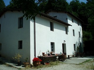 Casa di corte in Vendita a Lucca, zona Torre, 420'000€, 250 m²