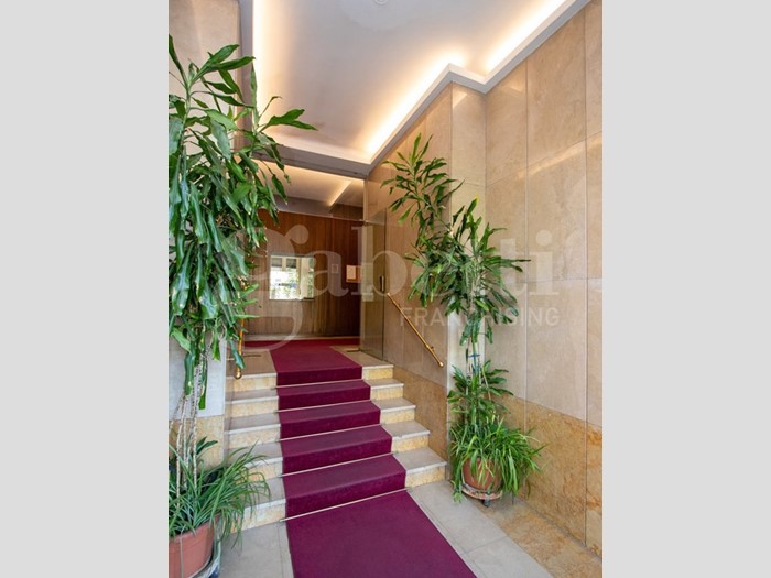 Appartamento in Vendita a Milano, 1'050'000€, 182 m²