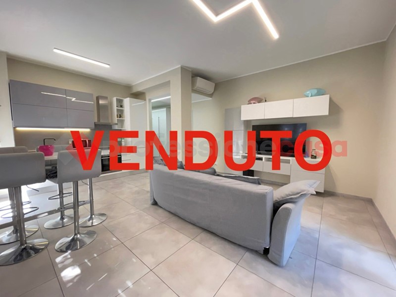 Trilocale in Vendita a Cesano Boscone, 238'000€, 90 m²