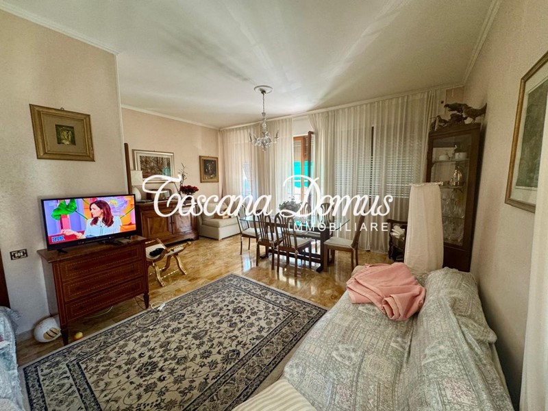 Quadrilocale in Vendita a Siena, 320'000&euro;, 100 m², arredato, con Box