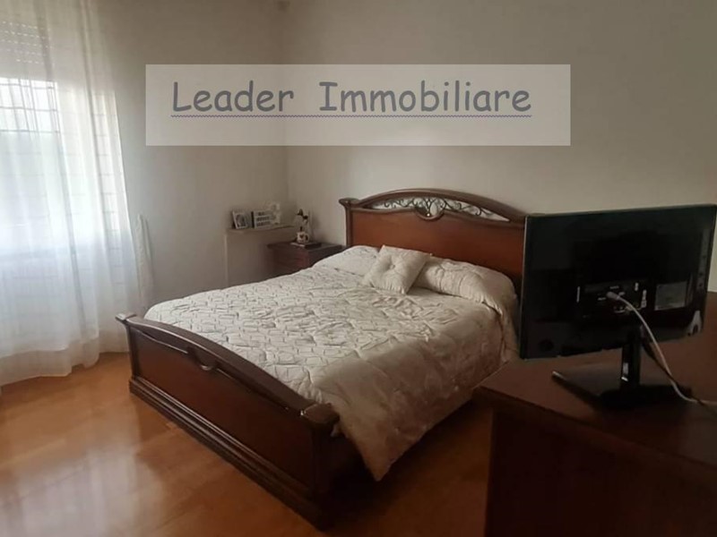 Trilocale in Vendita a Como, 127'000€, 65 m²