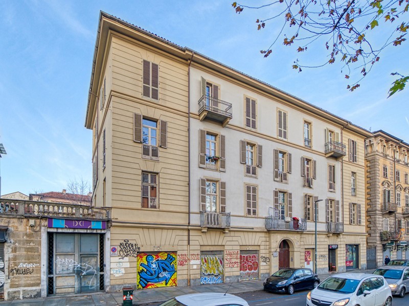 Negozio in Vendita a Torino, 70'000€, 100 m²