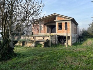 Casa Indipendente in Vendita a Sant'Angelo d'Alife, 95'000€, 200 m²