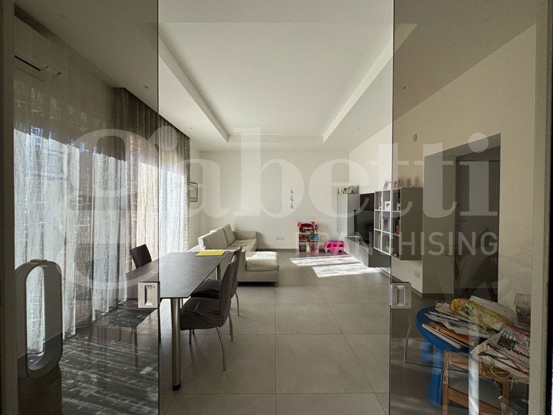 Quadrilocale in Vendita a Bari, 255'000€, 130 m²