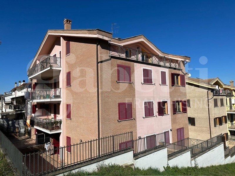 Quadrilocale in Vendita a Orte, 89'000€, 85 m²
