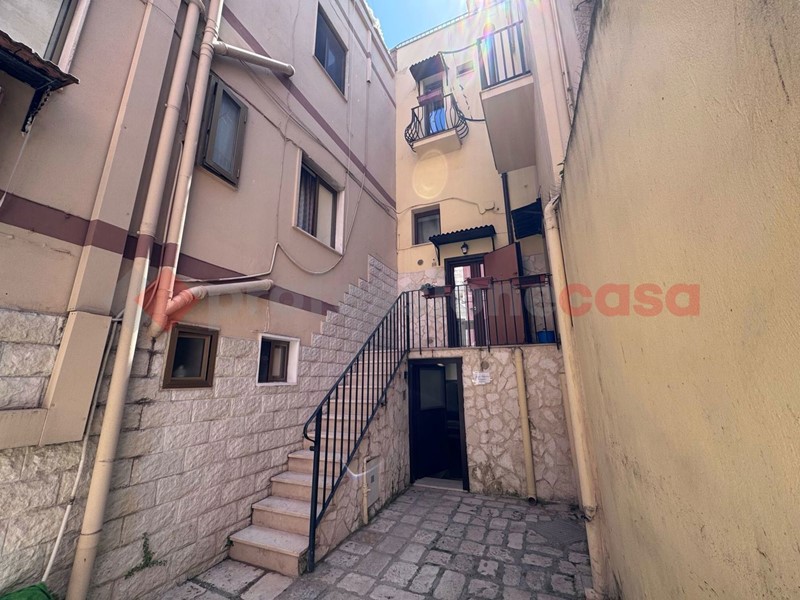 Casa Indipendente in Vendita a Bari, 285'000€, 100 m²