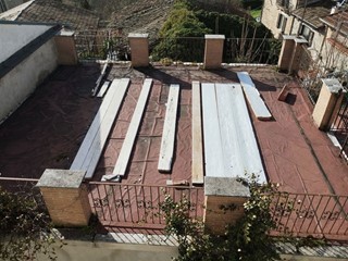 Casa Indipendente in Vendita a Tagliacozzo, 70'000€, 200 m²