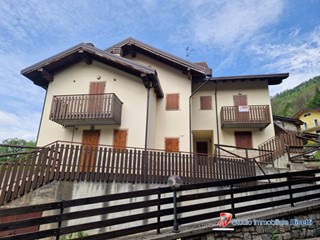 Quadrilocale in Vendita a Vione, 250'000€, 110 m²