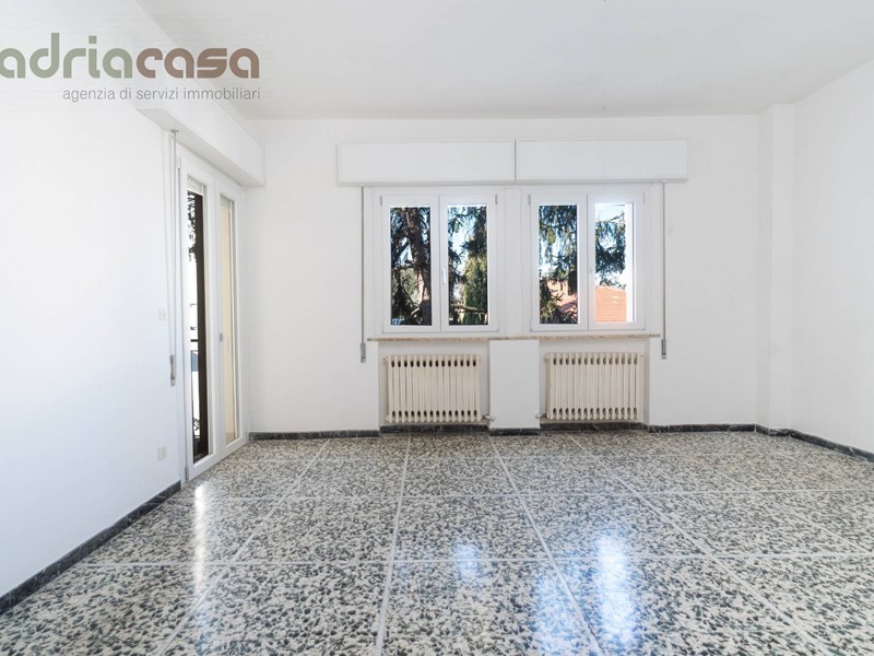 Appartamento in Vendita a Rimini, zona Borgo san Giuliano, 325'000€, 120 m²