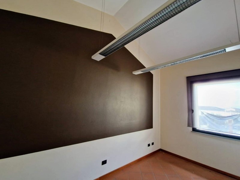 Ufficio in Vendita a Castelfranco di Sotto, 55'000€, 50 m²