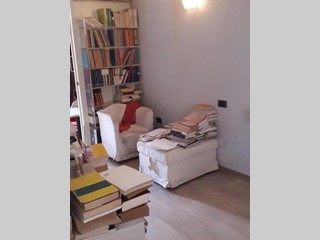 Negozio in Affitto a Pisa, 400€, 23 m²