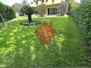 Appartamento in Vendita a Pietrasanta, zona Marina di Pietrasanta, 700'000€, 100 m²