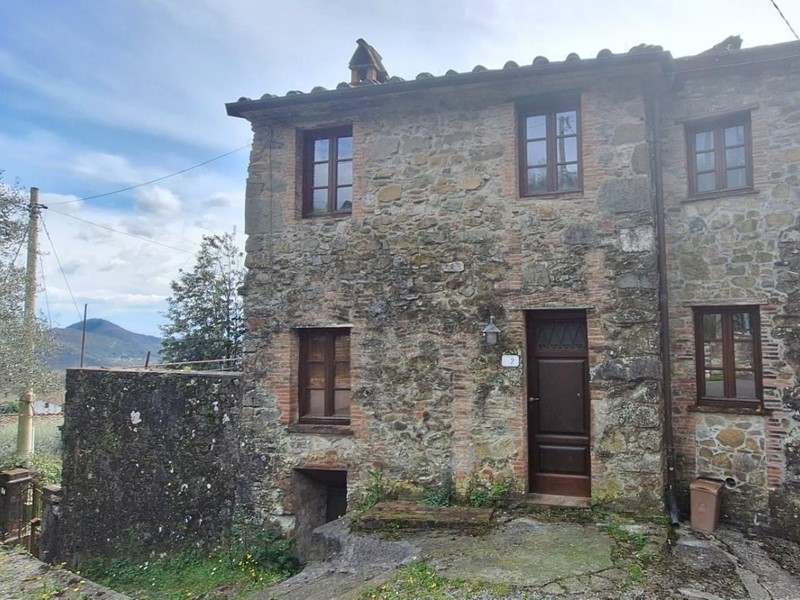 Casa Indipendente in Vendita a Borgo a Mozzano, zona Partigliano, 78'000&euro;, 40 m², arredato