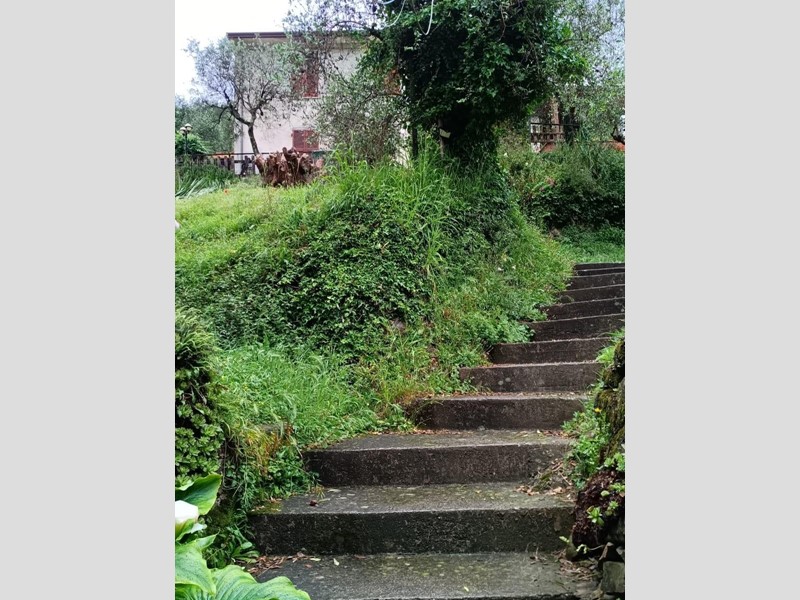 Casa Indipendente in Vendita a Luni, zona Casano, 95'000€, 90 m²