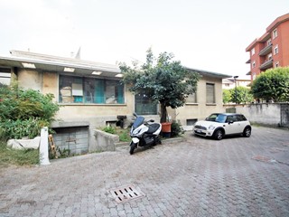 Trilocale in Vendita a Gorla Minore, 58'000€, 135 m²
