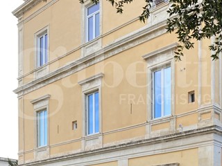 Appartamento in Vendita a Lecce, 450'000€, 160 m²