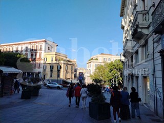 Negozio in Vendita a Cagliari, 650'000&euro;, 500 m²