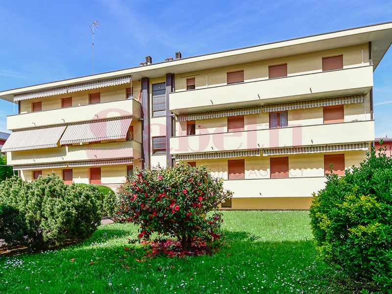 Bilocale in Vendita a Cantù, 138'000€, 70 m²