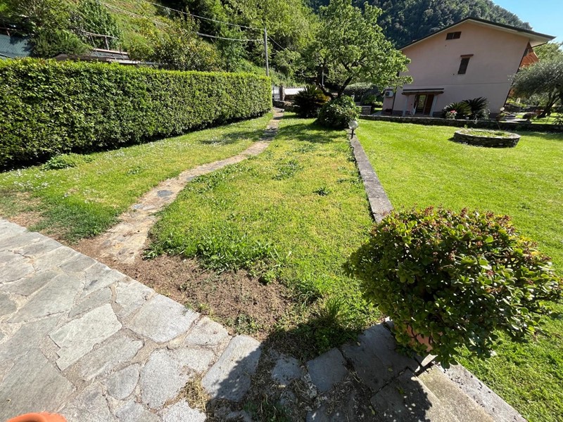 Casa Semi Indipendente in Vendita a Montignoso, zona Capanne, 560'000€, 160 m²