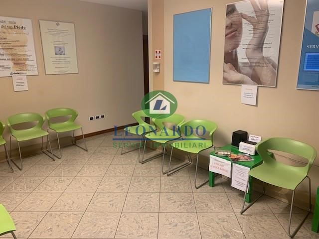 Ufficio in Affitto a Montecatini Terme, 1'500€, 120 m²