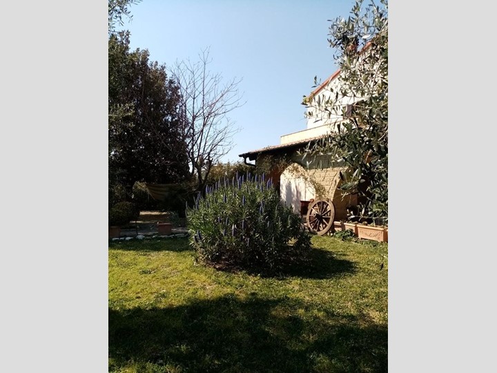 Casale in Vendita a Campiglia Marittima, 560'000&euro;, 200 m², arredato, con Box