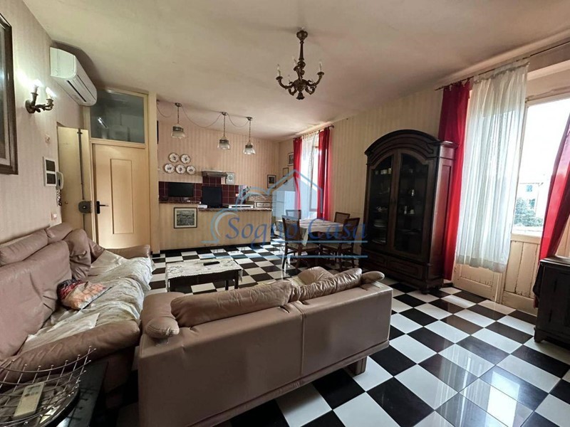 Trilocale in Vendita a Sarzana, 190'000€, 85 m²