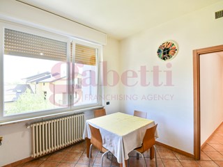 Trilocale in Vendita a Mariano Comense, 195'000€, 110 m²