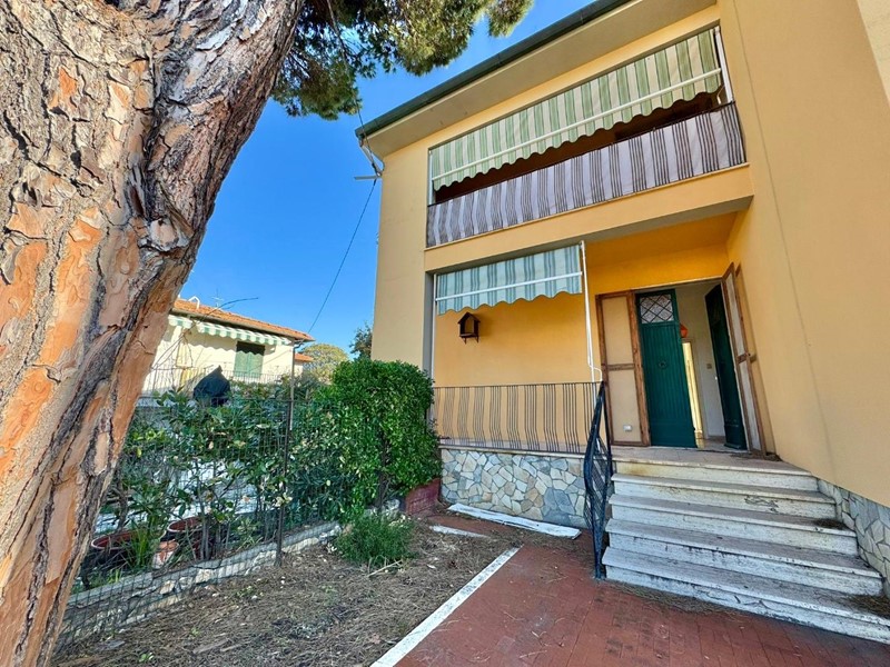 Appartamento in Vendita a Pisa, zona Tirrenia, 325'000€, 130 m²