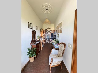 Casa Indipendente in Vendita a Altopascio, zona Le Spianate, 300'000€, 200 m², con Box