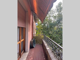 Casa Indipendente in Vendita a Massa, zona Mirteto, 470'000&euro;, 270 m²