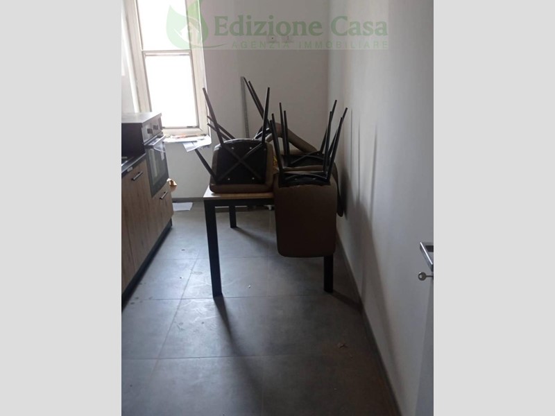 Stanza in Affitto a Parma, 300€, 14 m², arredato