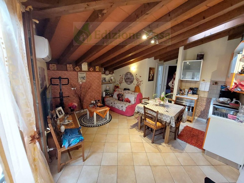 Bilocale in Vendita a Parma, 120'000€, 50 m²