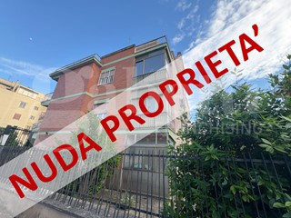 Bilocale in Vendita a Roma, 115'000€, 65 m²