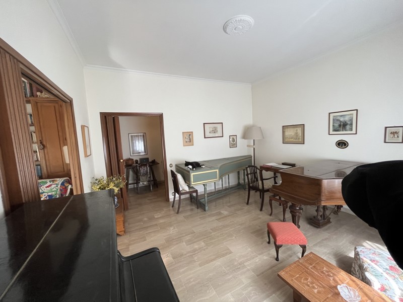 Trilocale in Vendita a Roma, 270'000€, 86 m²