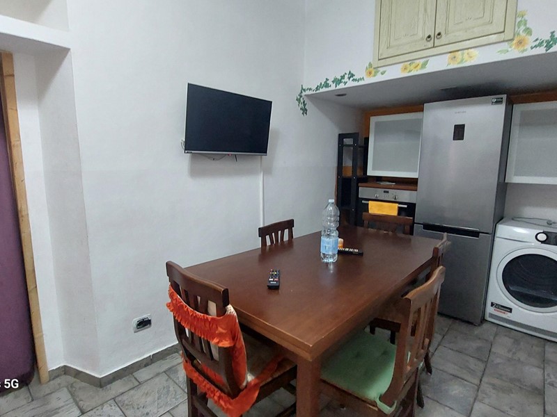 Bilocale in Vendita a Livorno, 110'000€, 81 m², arredato