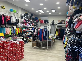 Attività commerciale in Vendita a Massa, zona Marina di Massa, 100'000€, 60 m²