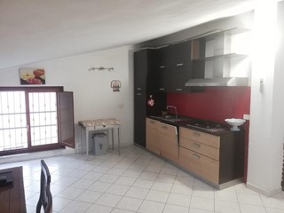 Bilocale in Vendita a Montignoso, zona Renella, 75'000€, 60 m², arredato