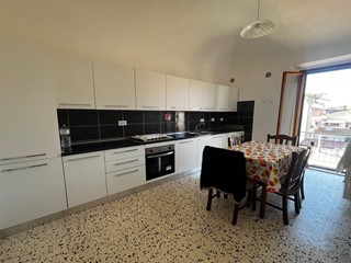 Appartamento in Vendita a Certaldo, 180'000€, 100 m², arredato