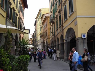 Immobile commerciale in Affitto a Pisa, 3'500€, 38 m²