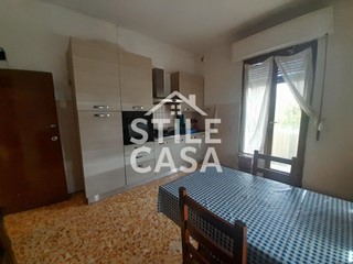 Casa Indipendente in Vendita a Altopascio, 175'000€, 90 m², con Box