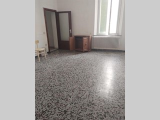 Appartamento in Vendita a Cascina, 110'000€, 107 m²