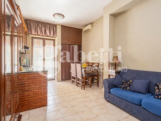 Trilocale in Vendita a Marano di Napoli, 115'000€, 70 m²