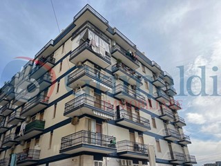 Bilocale in Vendita a Trani, 120'000€, 85 m²