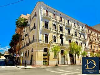 Ufficio in Affitto a Taranto, 420€, 120 m²