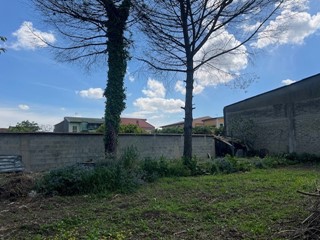 Terreno edificabile in Vendita a Capua, 140'000€, 1892 m²